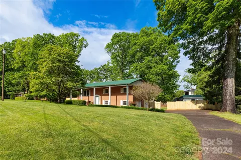 45 Leaf Ln, Clyde, NC 28721 photo 19
