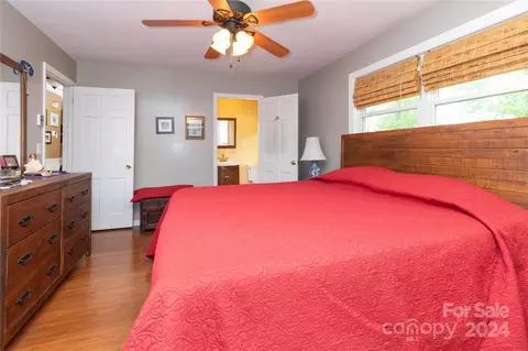 45 Leaf Ln, Clyde, NC 28721 photo 11