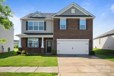 1126 Rock Haven Dr, Charlotte, NC 28216