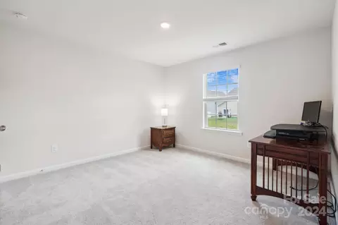 Bedroom - 1558 Loggerhead Dr, Lancaster, SC 29720 photo 4 of 6