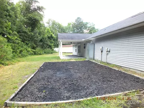 Exterior - 3077 Georgetown Rd, Lancaster, SC 29720 photo 4 of 5