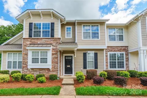 843 Lacebark Dr, Rock Hill, SC 29732