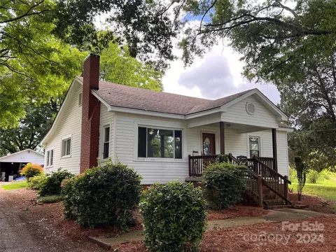 29624 Lakeside Dr, Albemarle, NC 28001