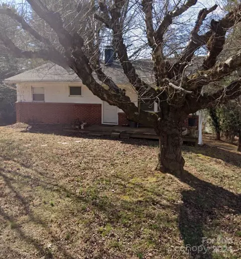 41 Baker Pl, Asheville, NC 28806