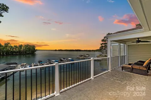 20407 Harborgate 406 Ct #406, Cornelius, NC 28031
