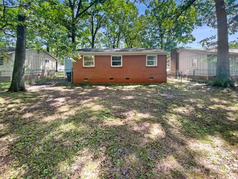 Exterior - 1507 Spring St, Monroe, NC 28110 photo 2 of 5