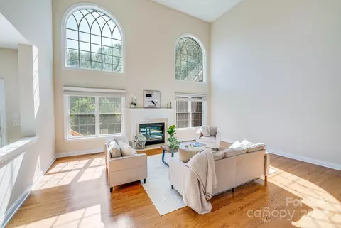 2604 Cadagon Ct, Charlotte, NC 28270