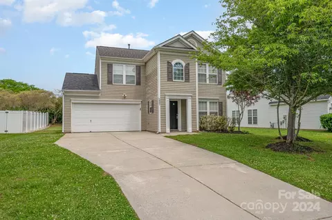 2997 Hawick Commons Dr, Concord, NC 28027