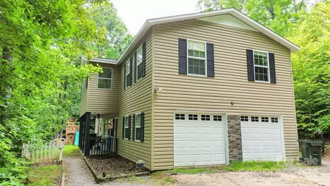 157 November Dr, Sylva, NC 28779