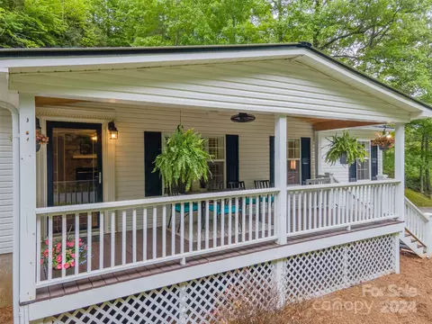 Exterior - 324 E Cope Creek Rd, Sylva, NC 28779 photo 3 of 7