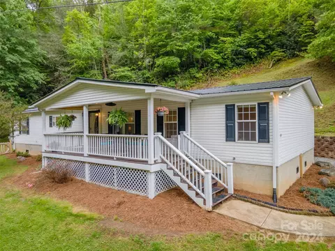 Exterior - 324 E Cope Creek Rd, Sylva, NC 28779 photo 1 of 7