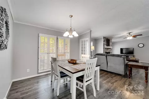 Dining - 324 E Cope Creek Rd, Sylva, NC 28779 photo 1 of 2