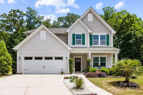 2061 Fuschia Ct, Fort Mill, SC 29708