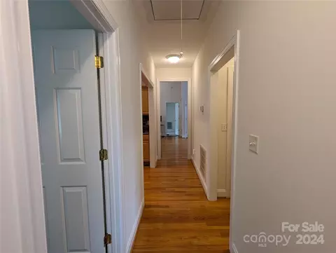 Entry Way - 5916 Meadowmere Dr, Monroe, NC 28110 photo 2 of 2