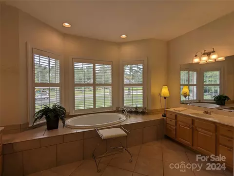 Bath - 5916 Meadowmere Dr, Monroe, NC 28110 photo 1 of 5