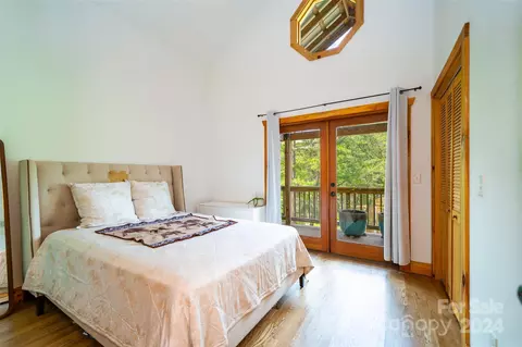 Bedroom - 252 Glory View Ln, Marshall, NC 28753 photo 2 of 2