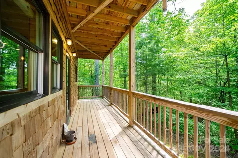 Exterior - 252 Glory View Ln, Marshall, NC 28753 photo 3 of 10