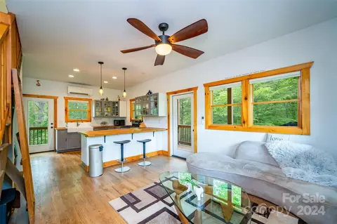 Living - 252 Glory View Ln, Marshall, NC 28753 photo 2 of 2