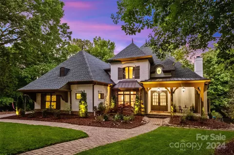 8600 Highgrove St, Charlotte, NC 28277