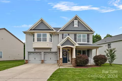 3193 Helmsley Ct, Concord, NC 28027