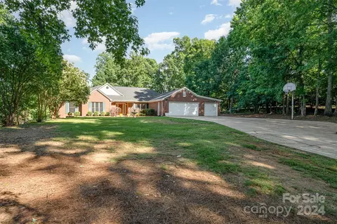 1511 Pine Bluff Ct, Fort Mill, SC 29708 photo 3