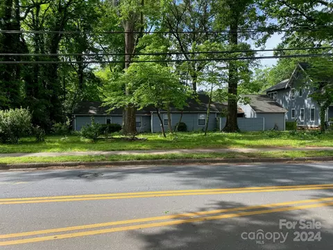 2924 Sharon View Rd, Charlotte, NC 28210