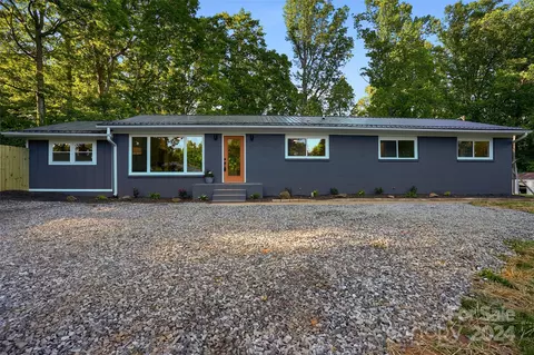 14 Little Horse Ln, Candler, NC 28715
