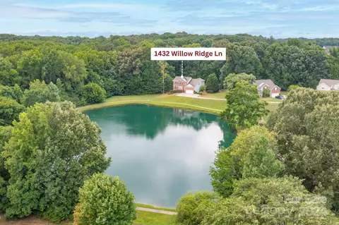 1432 Willow Ridge Ln, Waxhaw, NC 28173