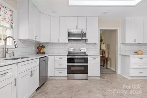 Kitchen - 583 Crestside Se Dr SE, Concord, NC 28025 photo 2 of 2