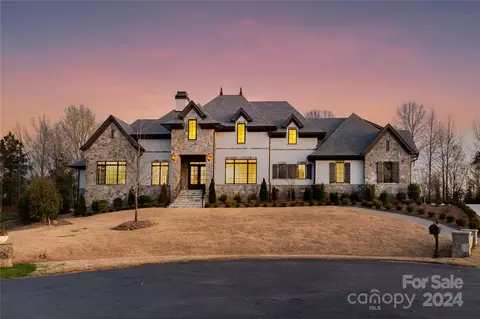 7466 Barrington Ridge Dr, Fort Mill, SC 29707