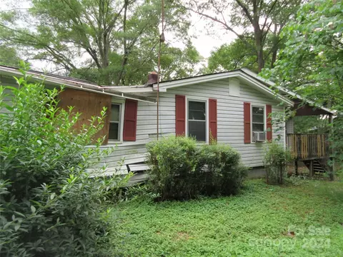 132 Mcdowell St, Mooresboro, NC 28114