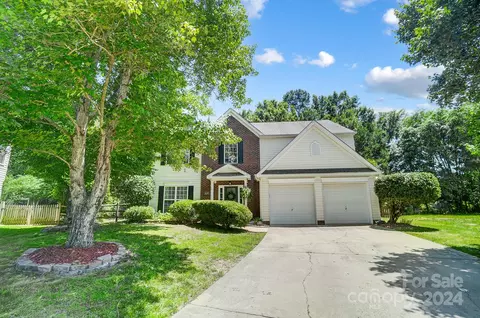 14100 Arbor Ridge Dr, Charlotte, NC 28273