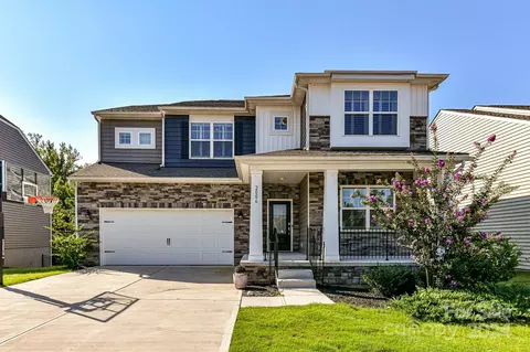 2006 Napa Valley Dr, Waxhaw, NC 28173
