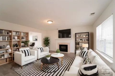 1822 Cagney St, Charlotte, NC 28262