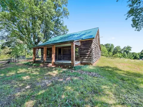 Exterior - 10910 Archer Rd, Davidson, NC 28036 photo 4 of 6