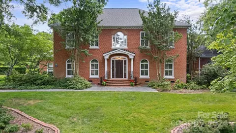 4100 Moorland Dr, Charlotte, NC 28226