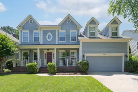 2903 Redfield Dr, Charlotte, NC 28270