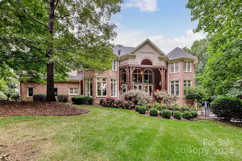 11311 Gunpowder Point Dr, Charlotte, NC 28277