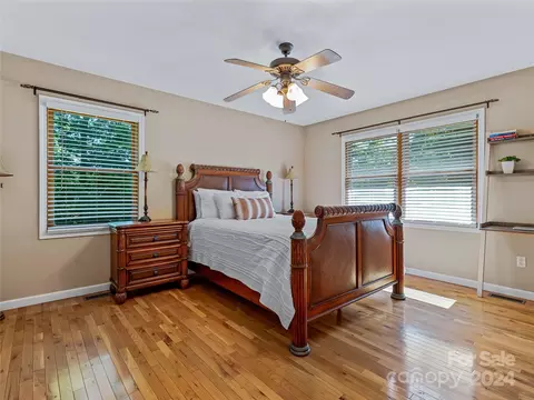 Bedroom - 633 Johnson Dr, Canton, NC 28716 photo 2 of 7