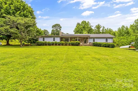 1128 Old Clear Creek Rd, Marion, NC 28752
