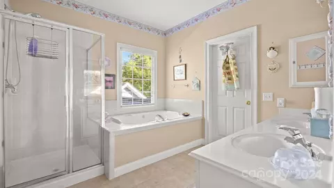 Bath - 7121 Michael Scott Xing, Fort Mill, SC 29708 photo 1 of 1