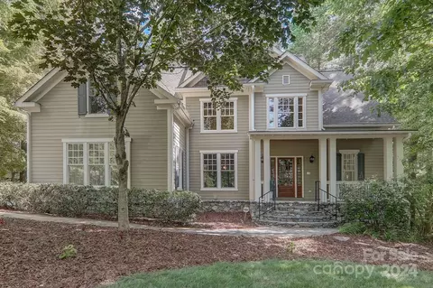 630 Wickhams Fancy Dr, Biltmore Lake, NC 28715