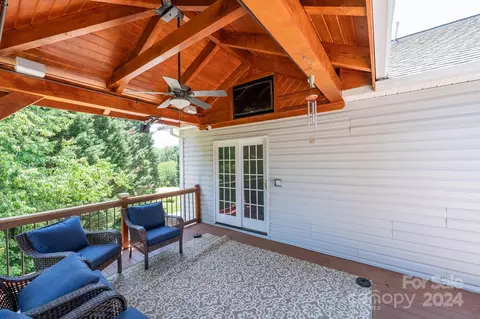 Exterior - 3351 Overbrook Dr, Conover, NC 28613 photo 2 of 8