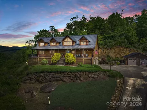 491 Peaks Dr, Lake Lure, NC 28746