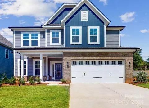 11121 Lochmere Rd, Charlotte, NC 28278