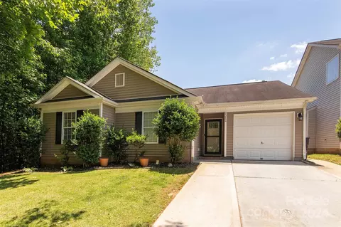 9312 Pinaceal Ct, Charlotte, NC 28215