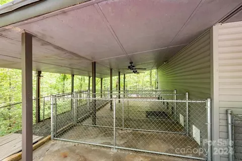 Exterior - 5354 Pittstown Rd, Hickory, NC 28602 photo 6 of 11