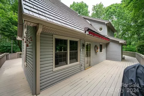 Exterior - 5354 Pittstown Rd, Hickory, NC 28602 photo 10 of 11