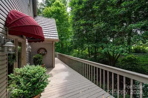 Exterior - 5354 Pittstown Rd, Hickory, NC 28602 photo 2 of 11