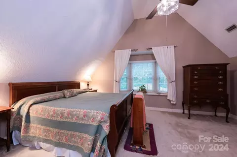 Bedroom - 5354 Pittstown Rd, Hickory, NC 28602 photo 2 of 3